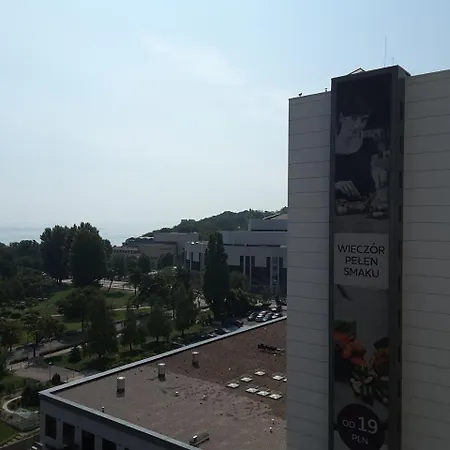 Sloneczny Skwer 13 Apartman *