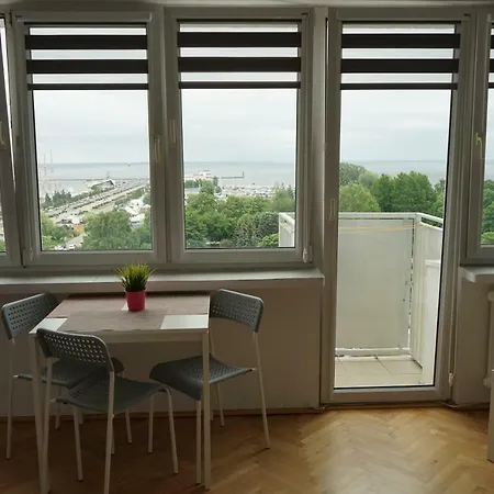 Sloneczny Skwer 13 Apartman *
