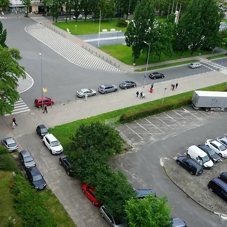 Apartament Słoneczny Skwer 13 *